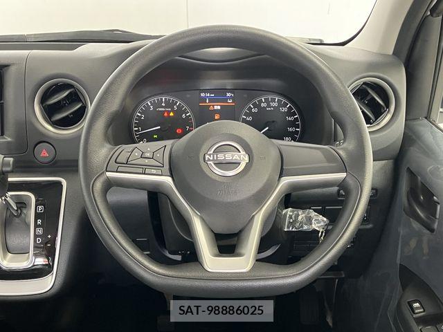 Nissan Caravan 2026-06 8098400-11