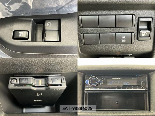 Nissan Caravan 2026-06 8098400-13