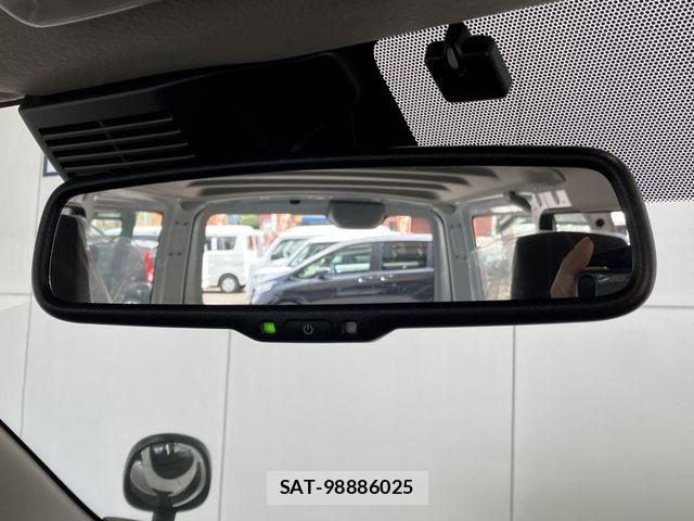 Nissan Caravan 2026-06 8098400-14