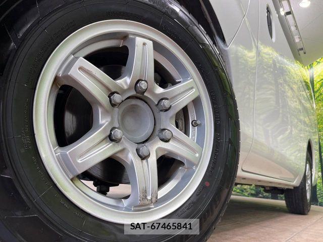 Nissan Caravan 2023-11 8158125-12