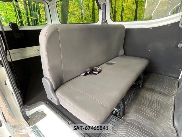 Nissan Caravan 2023-11 8158125-8