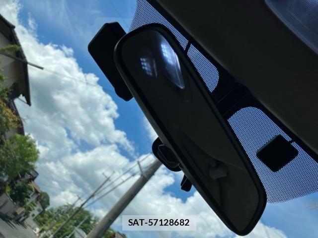 Nissan Caravan 2017-09 8411541-19