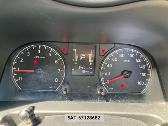 Nissan Caravan 2017-09 8411541-21