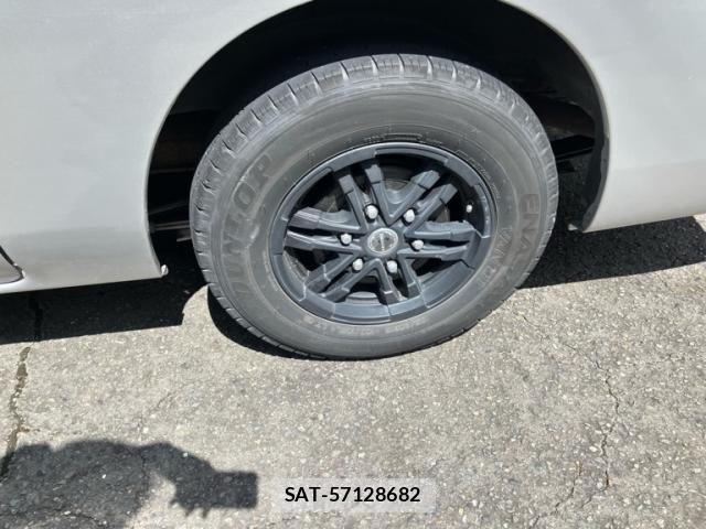 Nissan Caravan 2017-09 8411541-6