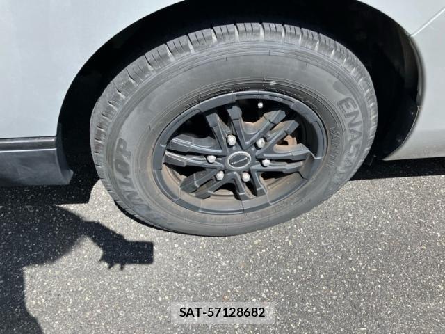 Nissan Caravan 2017-09 8411541-7