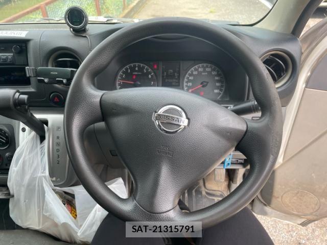 Nissan Caravan 2013-02 8626097-19