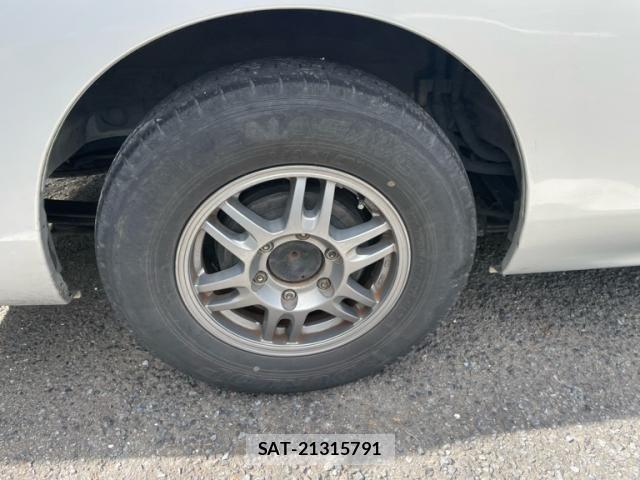 Nissan Caravan 2013-02 8626097-8