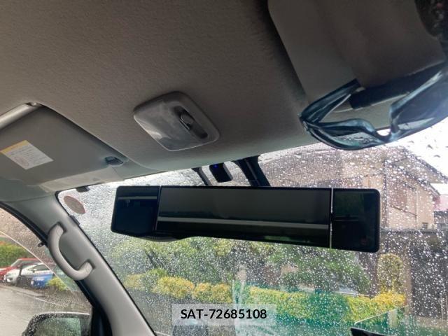 Nissan Caravan 2021-02 8828170-14