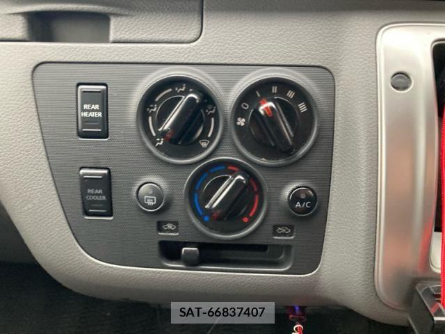 Nissan Caravan 2013-12 8848422-16