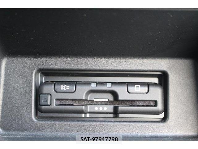 Nissan Caravan 2022-08 528613-6