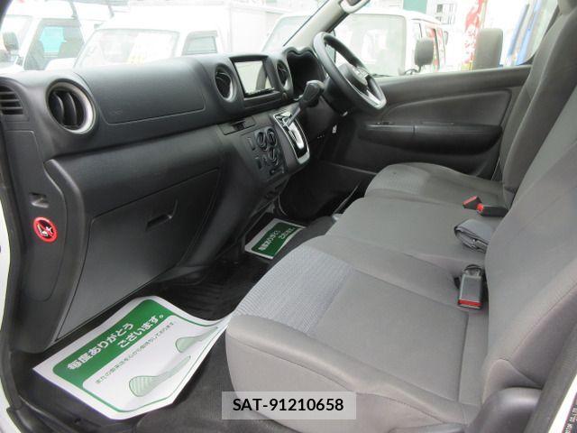 Nissan Caravan 2022-03 909125-13
