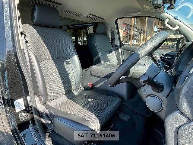 Nissan Caravan 2022-02 1101204-7