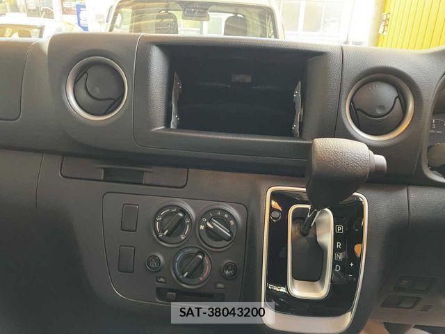 Nissan Caravan 2025-11 2246681-6
