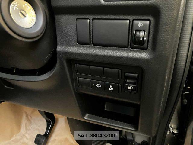 Nissan Caravan 2025-11 2246681-7