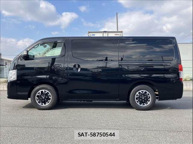 Nissan Caravan 2022-09 3662798-13