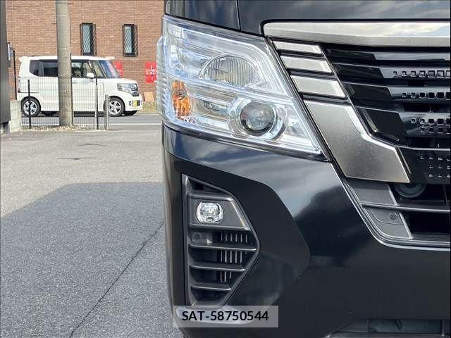 Nissan Caravan 2022-09 3662798-8