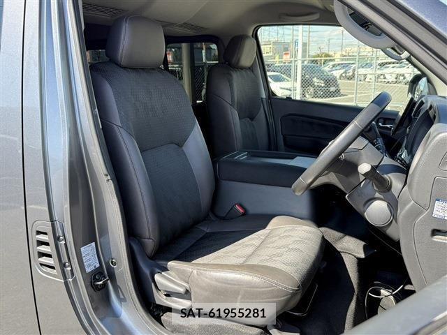 Nissan Caravan 2023-11 4321243-13