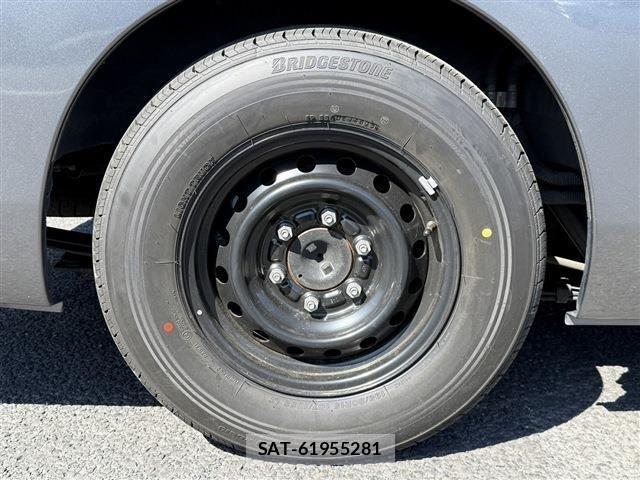Nissan Caravan 2023-11 4321243-28