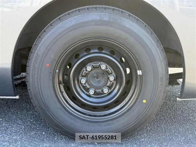 Nissan Caravan 2023-11 4321243-29