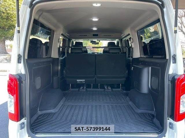 Nissan Caravan 2021-10 4419985-12
