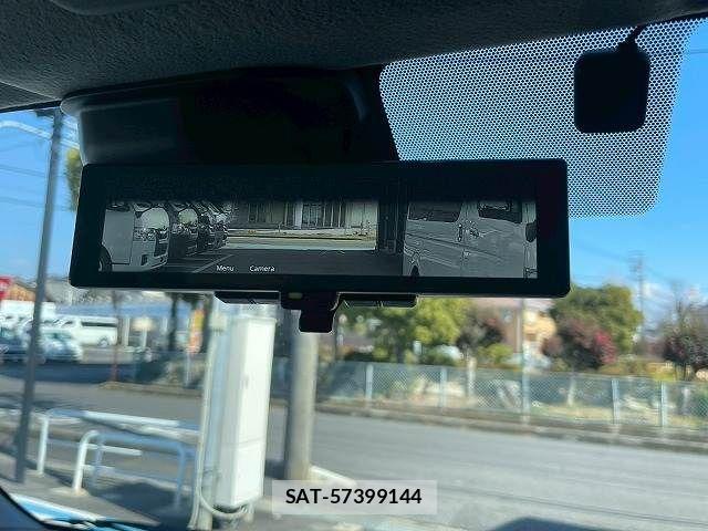 Nissan Caravan 2021-10 4419985-5