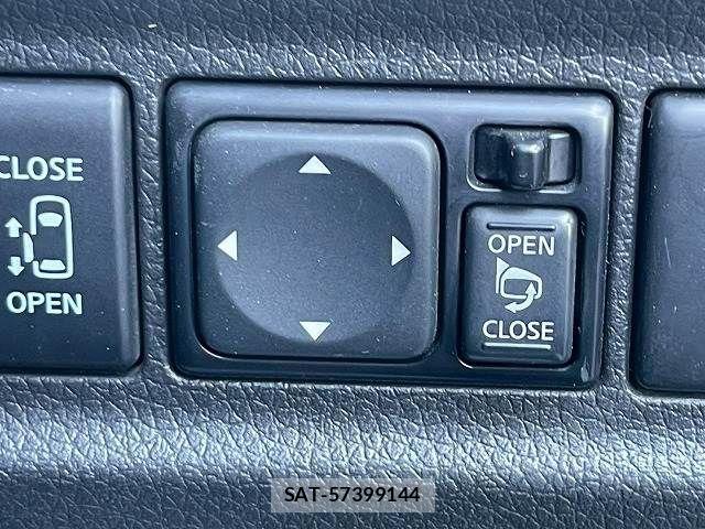 Nissan Caravan 2021-10 4419985-8