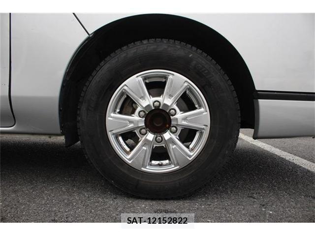 Nissan Caravan 2022-02 4933003-9