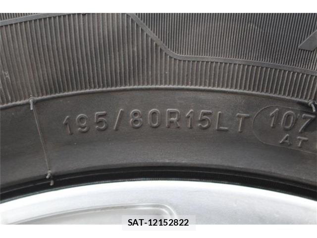 Nissan Caravan 2022-02 4933003-11