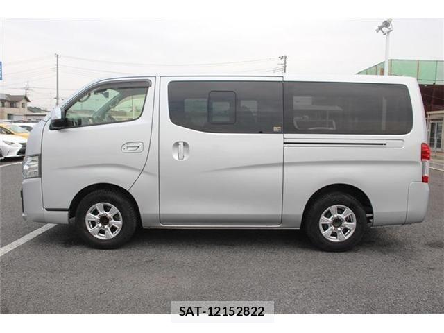 Nissan Caravan 2022-02 4933003-6
