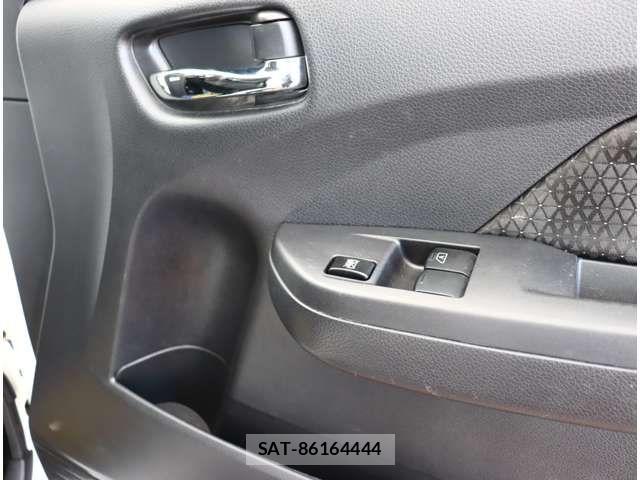 Nissan Caravan 2024-08 4932989-9
