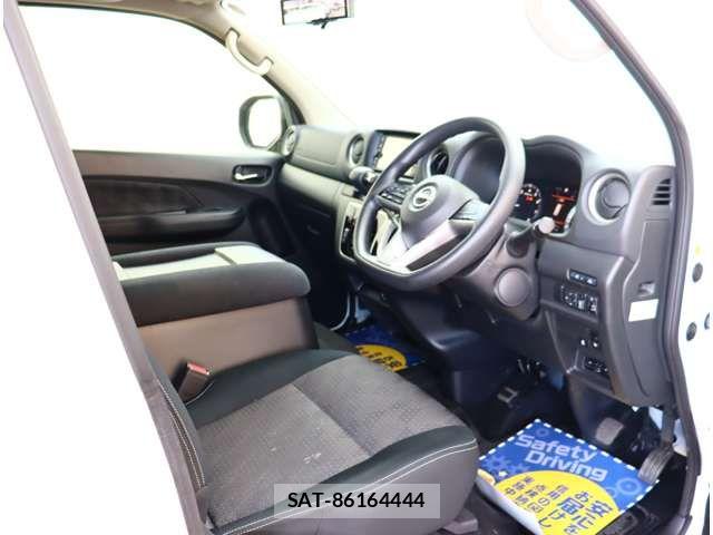 Nissan Caravan 2024-08 4932989-7