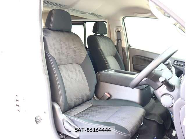 Nissan Caravan 2024-08 4932989-8