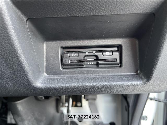 Nissan Caravan 2024-04 5861177-11