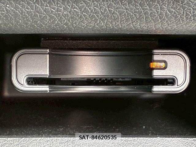 Nissan Caravan 2023-11 5861188-6