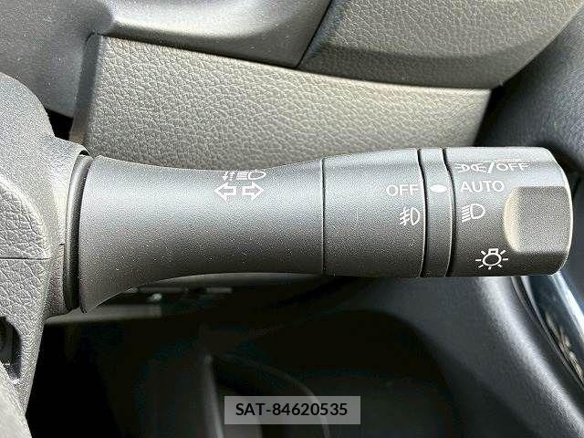 Nissan Caravan 2023-11 5861188-8