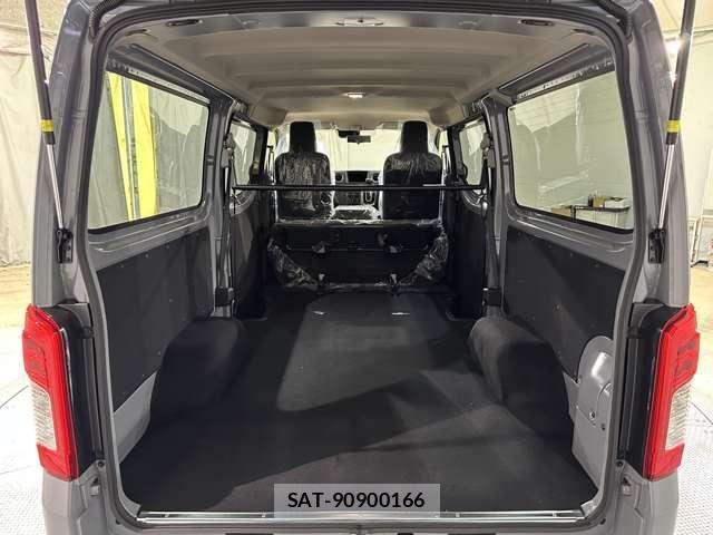 Nissan Caravan 2026-03 6242635-19