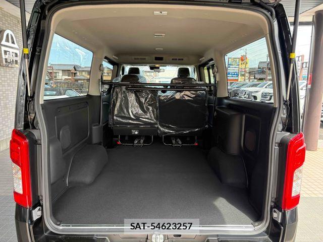 Nissan Caravan 2026-04 6525797-20