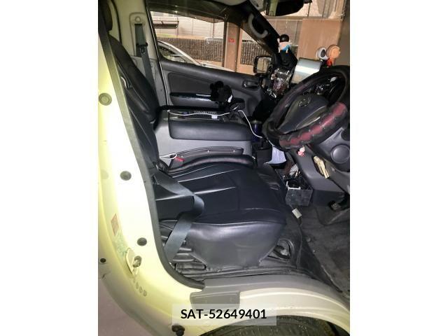 Nissan Caravan 2013-01 6610971-10
