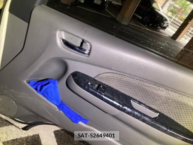 Nissan Caravan 2013-01 6610971-11