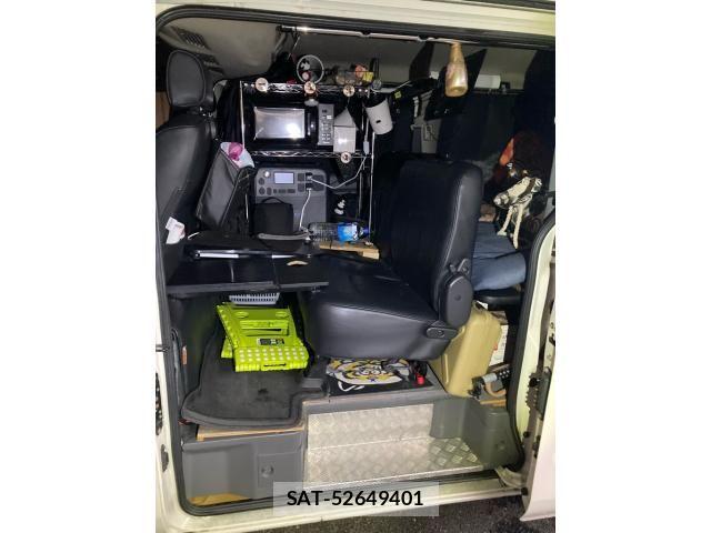 Nissan Caravan 2013-01 6610971-8