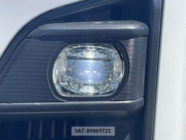 Nissan Caravan 2023-02 6670736-17