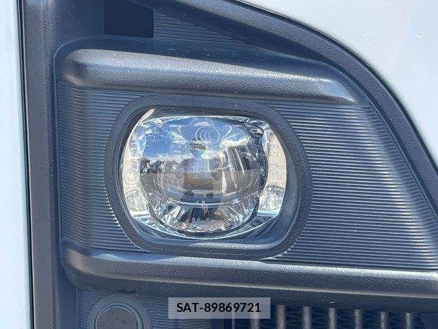 Nissan Caravan 2023-02 6670736-29