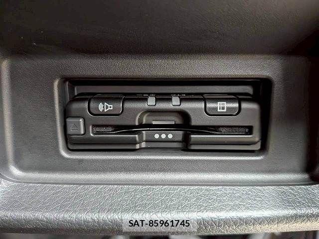 Nissan Caravan 2023-06 6670745-7