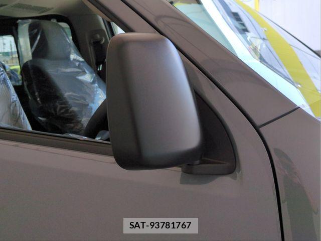 Nissan Caravan 2026-04 6903047-23