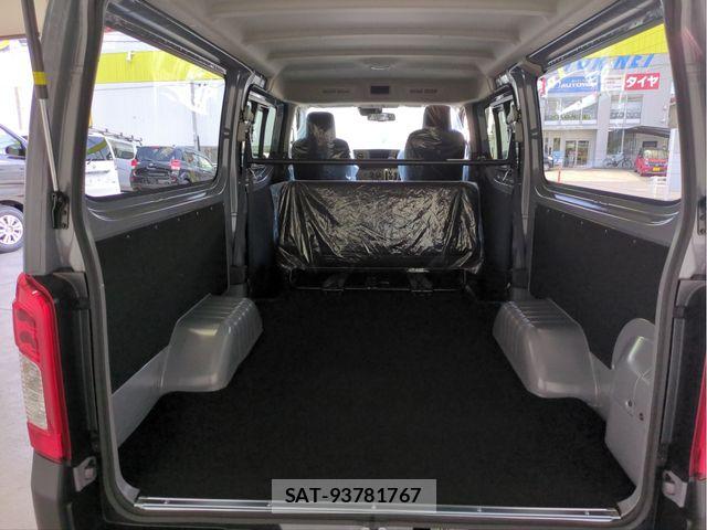 Nissan Caravan 2026-04 6903047-6