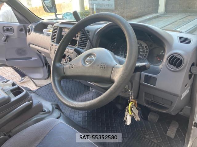 Nissan Caravan 2001-07 6903052-8
