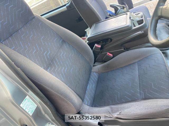 Nissan Caravan 2001-07 6903052-9