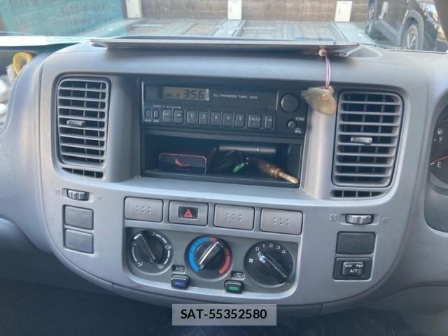 Nissan Caravan 2001-07 6903052-11