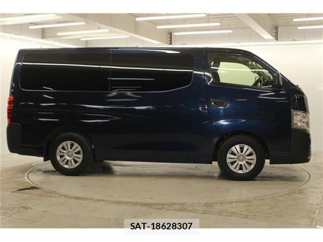 Nissan Caravan 2023-11 6991464-3