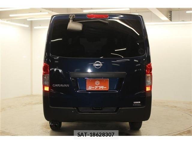 Nissan Caravan 2023-11 6991464-5